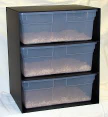 Ces racks sont adaptés à de petites espèces terrestres ou fouisseuses, si possible pour une durée limitée.